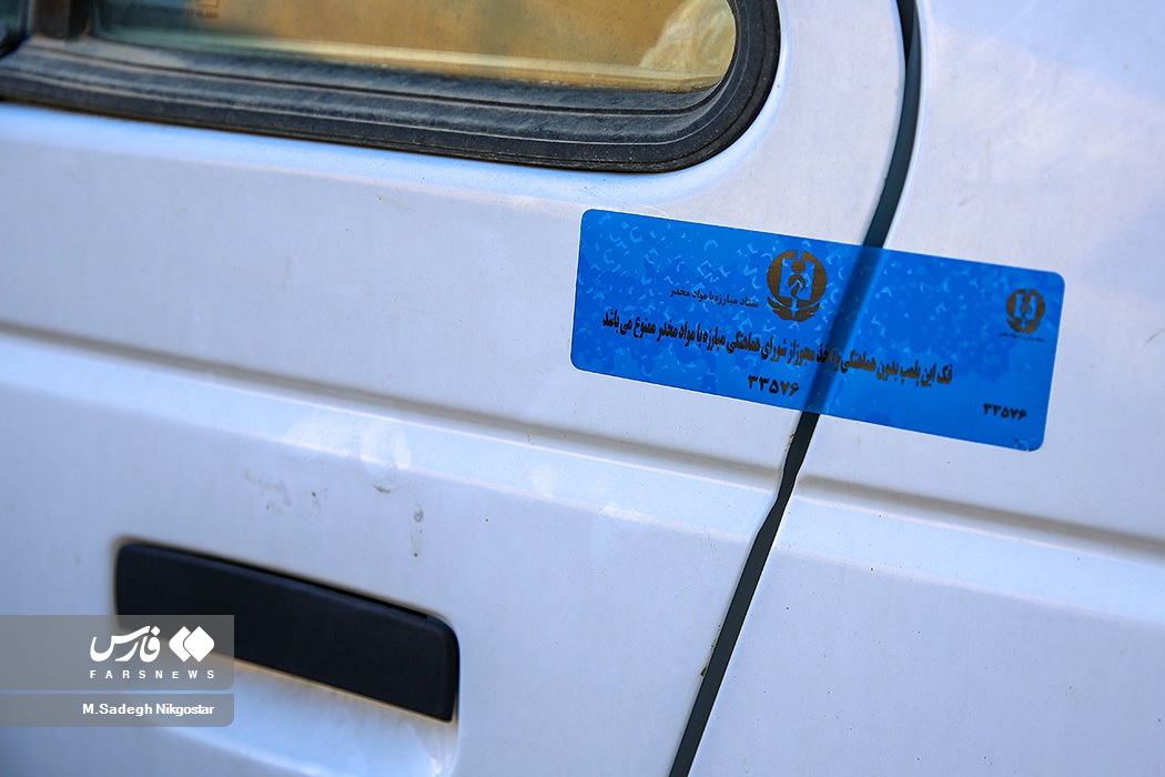 بازدید دادستان از پارکینگ خودرو‌های توقیفی