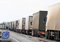 صف طولانی کامیون‌ها در آستارا به دلیل محدودیت پذیرش در مرز روسیه