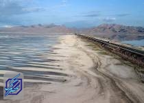 دریاچه ارومیه در حال نابودی است/دریاچه وان ترکیه، تفرجگاه اصلی ساکنان شمال غرب ایران